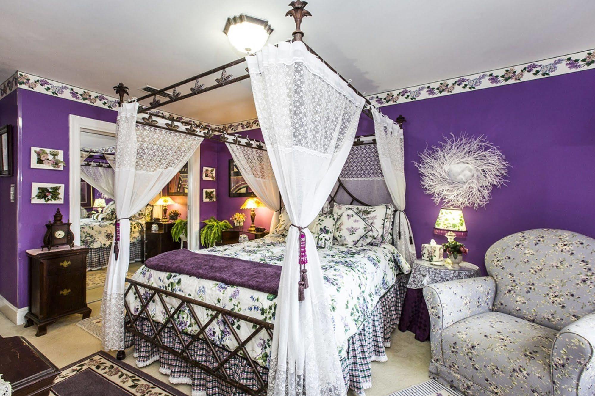 Matthews Manor Bed & Breakfast ภายนอก รูปภาพ