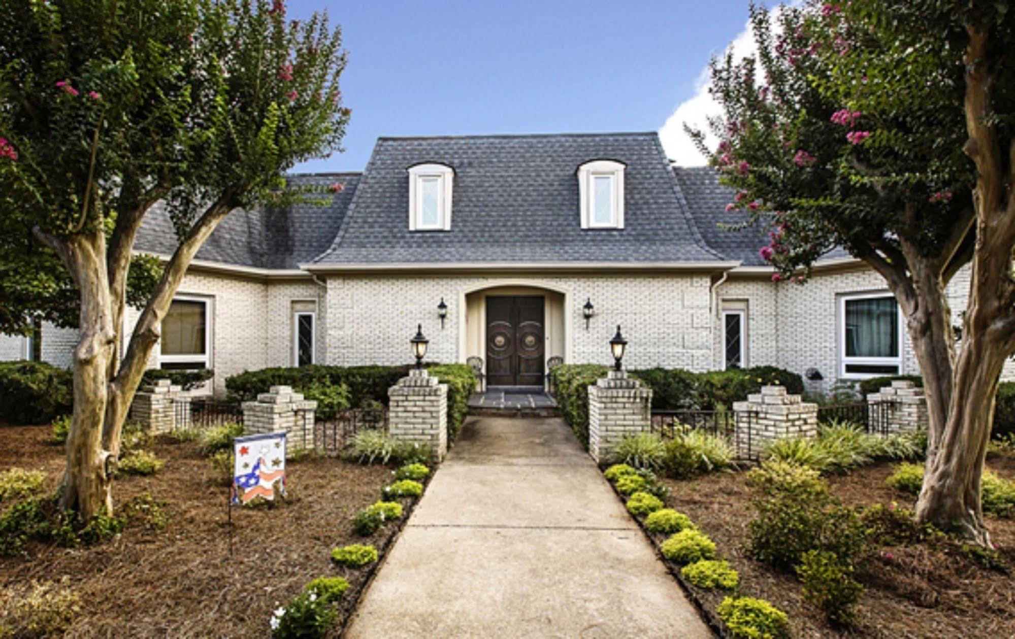 Matthews Manor Bed & Breakfast ภายนอก รูปภาพ