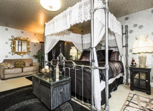 Matthews Manor Bed & Breakfast ภายนอก รูปภาพ
